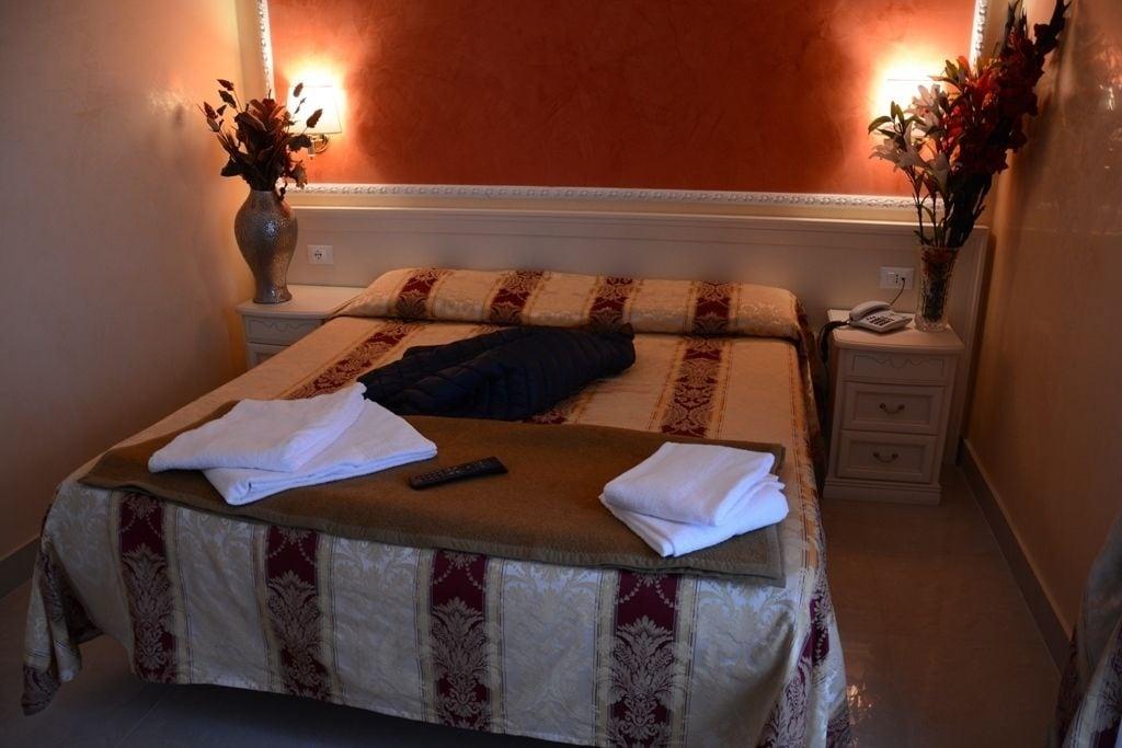 Hotel Erdarelli Рим Экстерьер фото