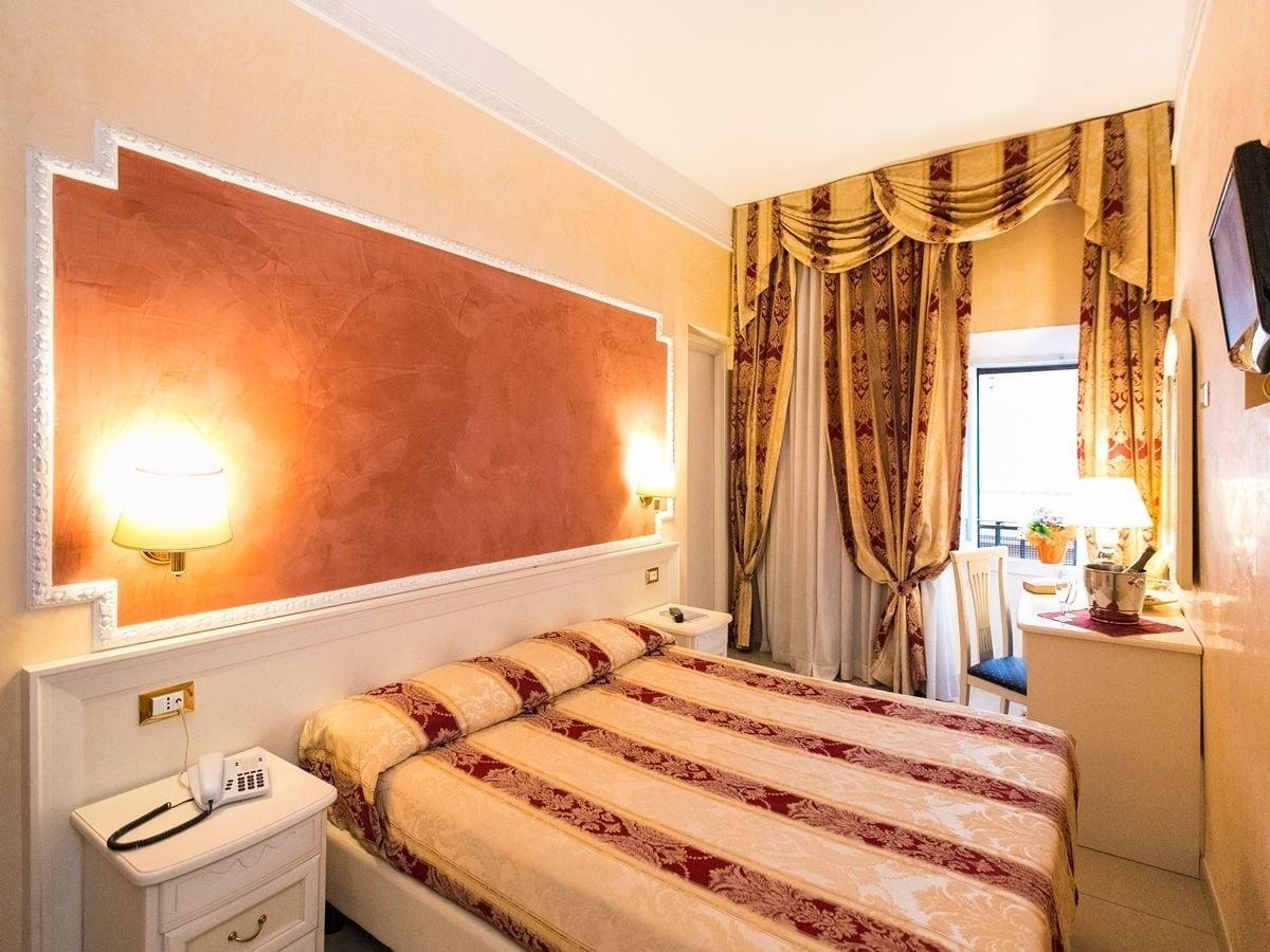 Hotel Erdarelli Рим Экстерьер фото