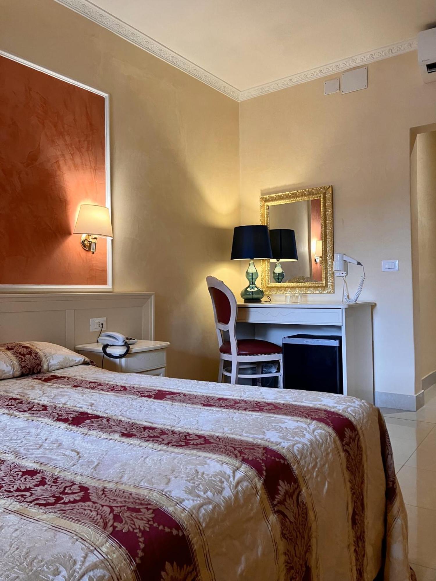 Hotel Erdarelli Рим Экстерьер фото