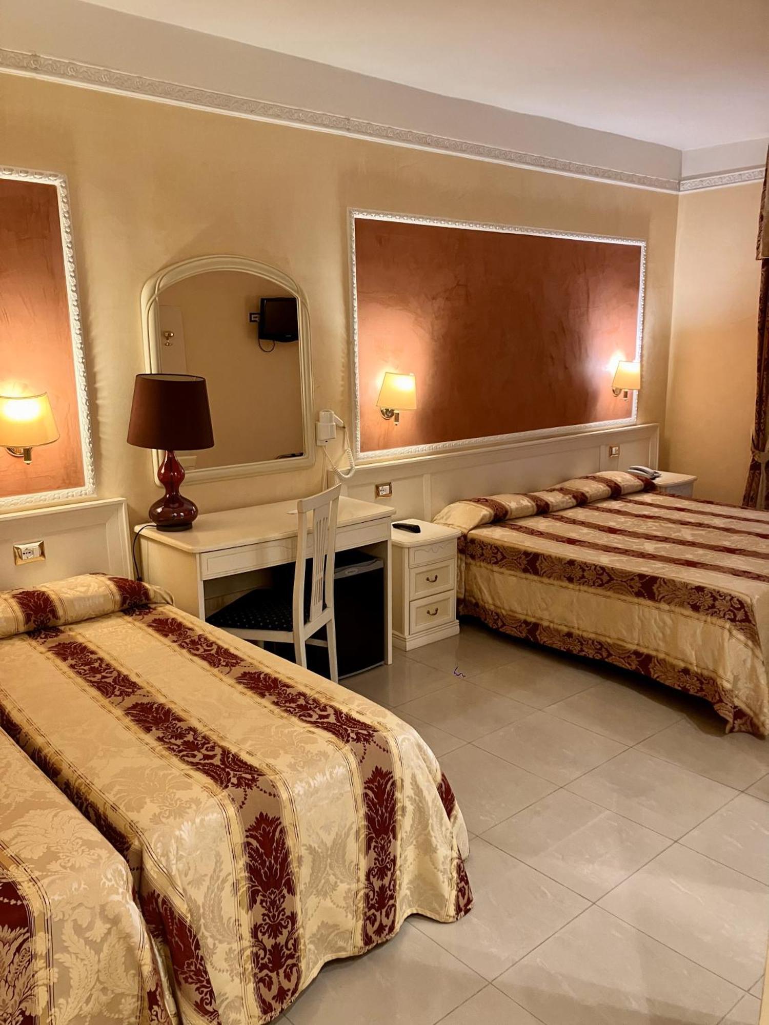 Hotel Erdarelli Рим Экстерьер фото