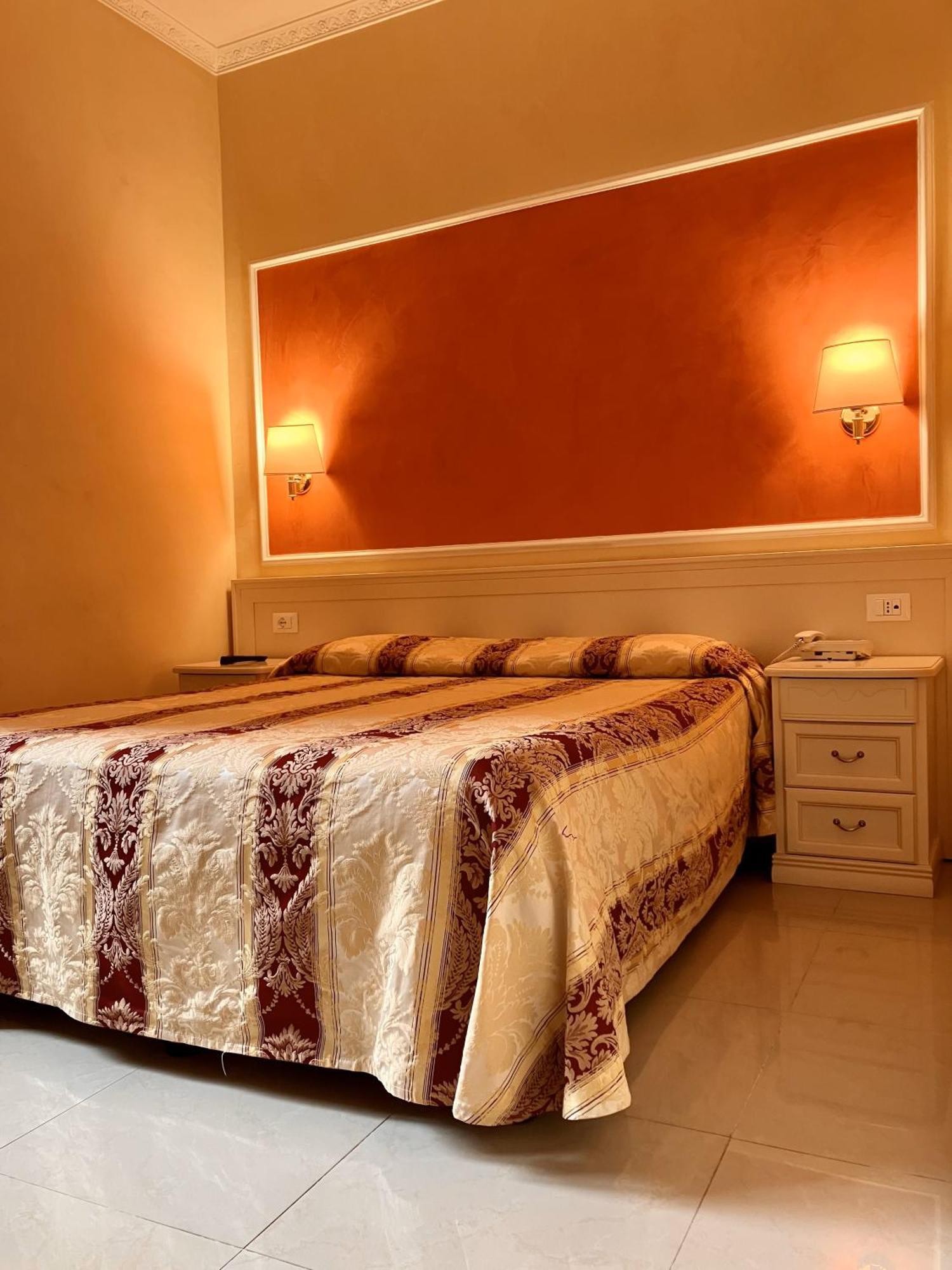 Hotel Erdarelli Рим Экстерьер фото