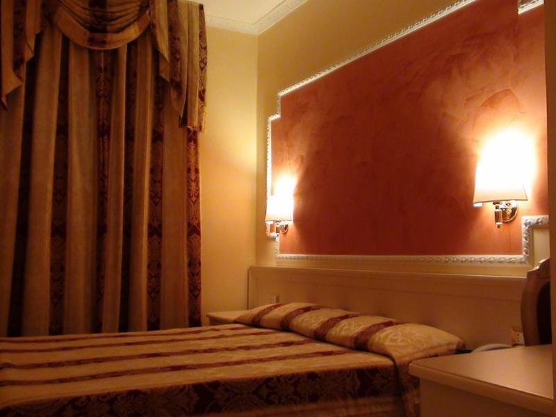 Hotel Erdarelli Рим Экстерьер фото